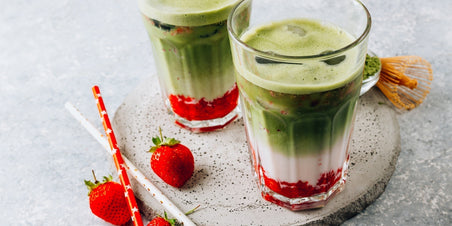 ZomerTip: Iced Matcha Strawberry Latte